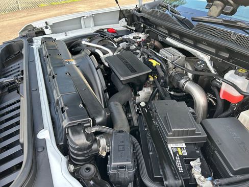 Used 2022 Chevrolet Silverado 3500 High Country w/ Safety Package II AWD/4WD image 30