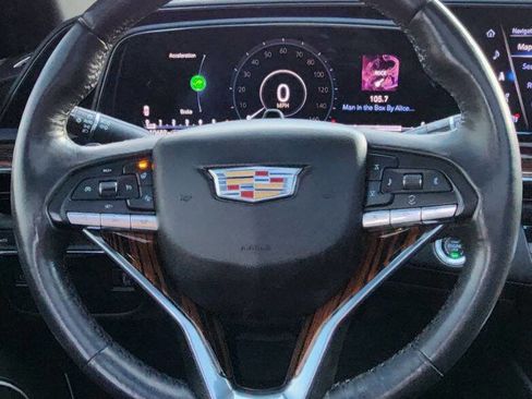 Used 2023 Cadillac Escalade ESV Premium Luxury image 41