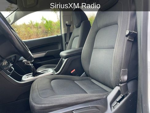 Used 2022 Chevrolet Colorado LT w/ LT Convenience Package image 13