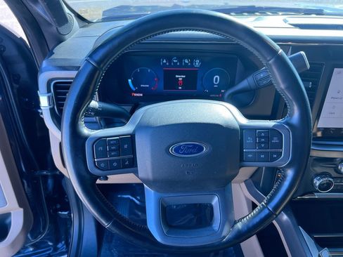 Used 2023 Ford F350 Lariat image 15