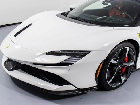 Certified 2022 Ferrari SF90 Stradale image 30