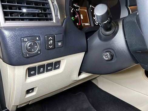 Used 2023 Lexus GX 460 Premium w/ Premium Plus Package image 29