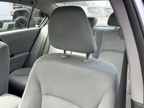 Used 2017 Honda Accord LX image 2