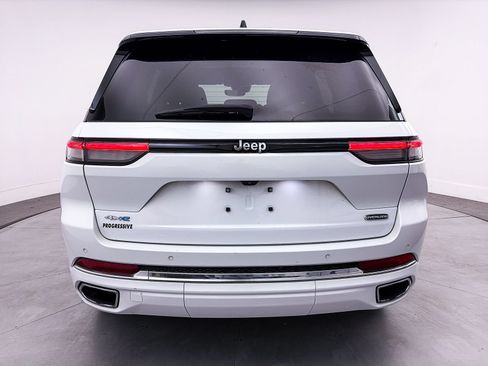 Used 2022 Jeep Grand Cherokee Overland AWD/4WD image 17