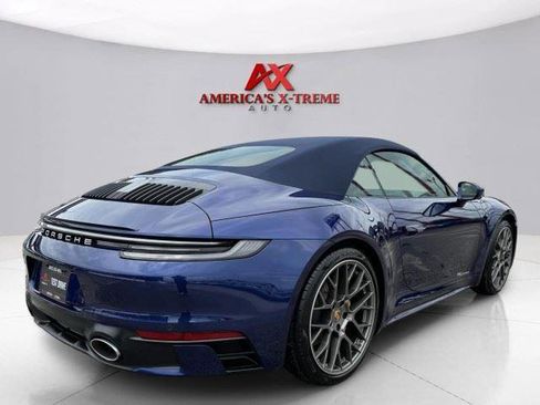 Used 2024 Porsche 911 Carrera RWD image 5