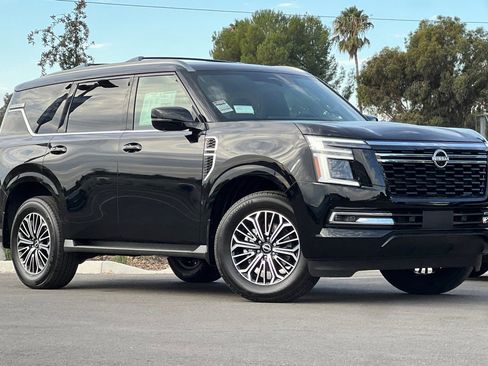 New 2026 Nissan Armada Platinum image 2