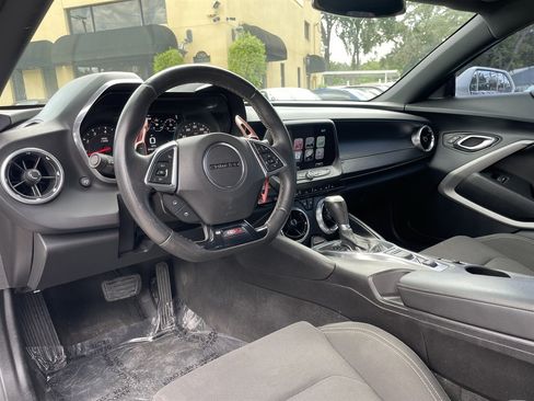 Used 2016 Chevrolet Camaro SS RWD image 12