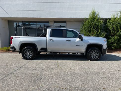 Used 2023 Chevrolet Silverado 2500 Custom w/ Custom Value Package AWD/4WD image 5