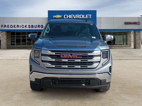 Used 2024 GMC Sierra 1500 SLE image 8