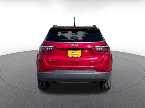 Used 2025 Jeep Compass Limited AWD/4WD image 12