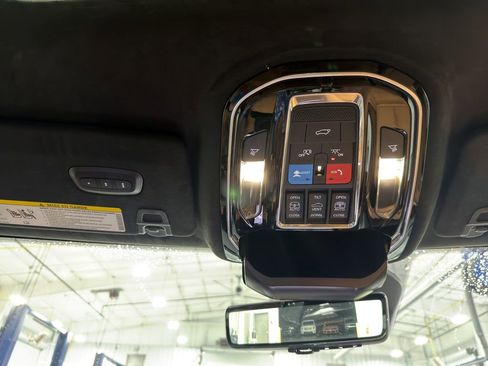 Used 2024 Jeep Grand Cherokee L Summit image 38