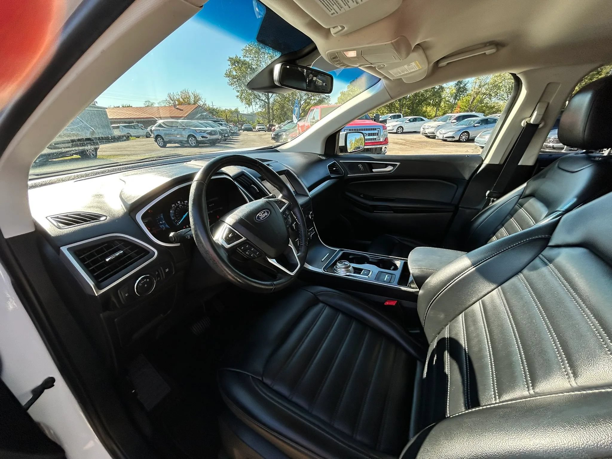 Used 2020 Ford Edge SEL FWD image 26
