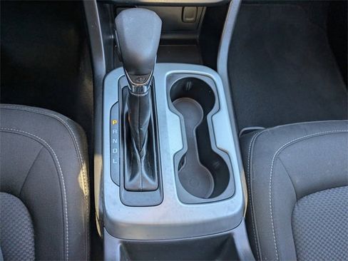 Used 2022 Chevrolet Colorado LT w/ Safety Package image 18