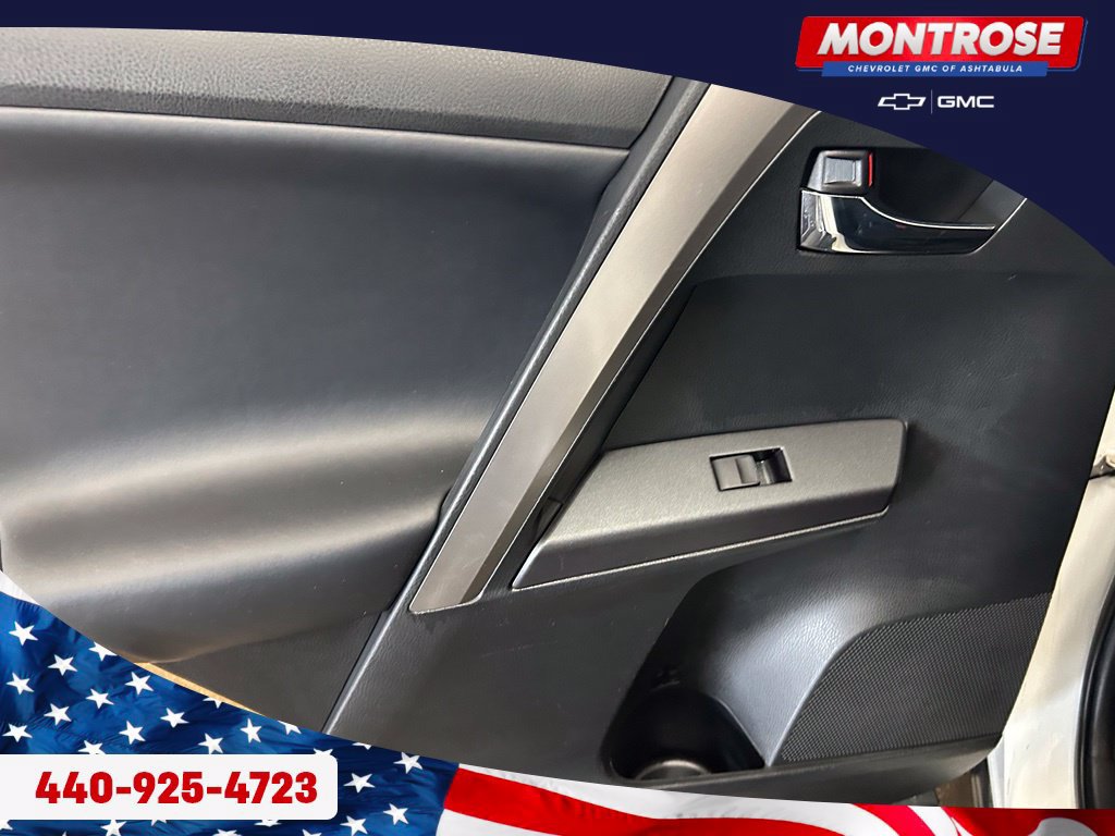 Used 2018 Toyota RAV4 XLE AWD/4WD image 21