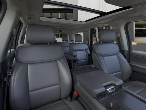 New 2026 Ford Expedition Active AWD/4WD image 14