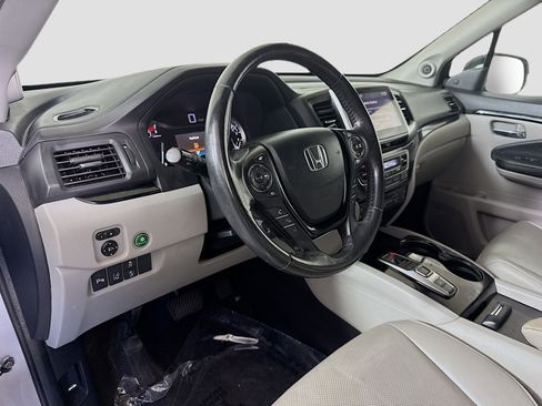 Used 2017 Honda Pilot Elite image 23
