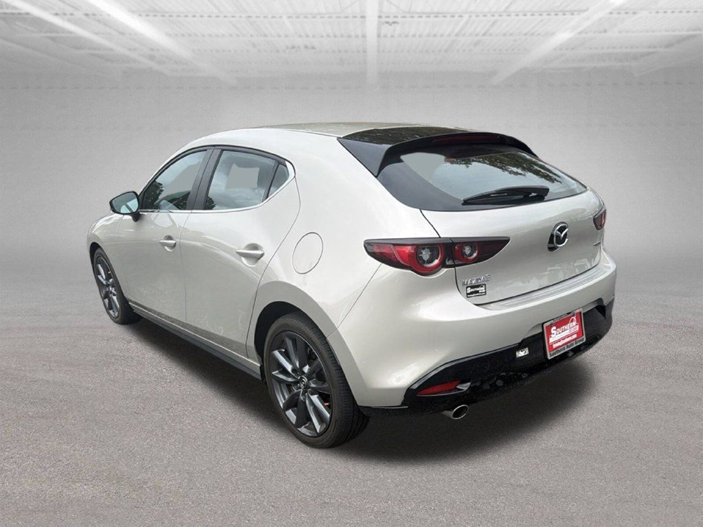 Used 2024 MAZDA MAZDA3 s FWD image 3