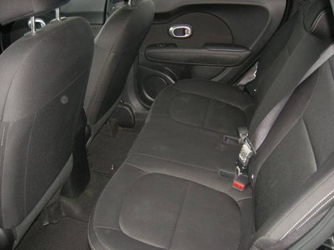 Used 2019 Kia Soul image 16