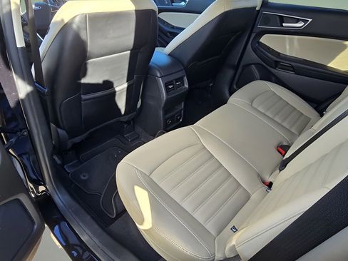 Used 2021 Ford Edge SEL w/ Convenience Package image 29