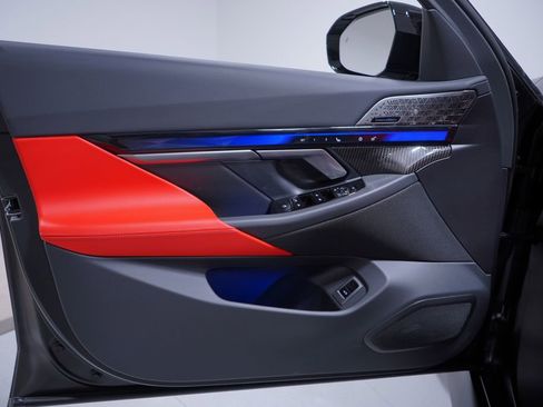 New 2026 BMW M5 Touring image 18