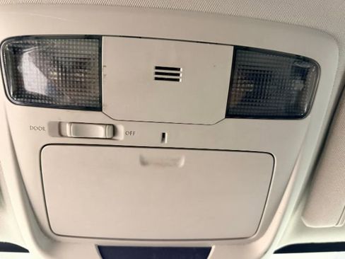 Used 2017 Subaru Legacy 2.5i w/ Alloy Wheel Package image 37