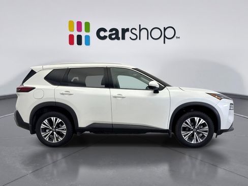 Used 2021 Nissan Rogue SV w/ Premium Package image 6