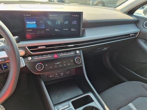 Used 2025 Hyundai Sonata SEL FWD image 23