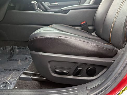 Used 2025 MAZDA CX-50 AWD 2.5 Hybrid w/ Premium Pkg image 16