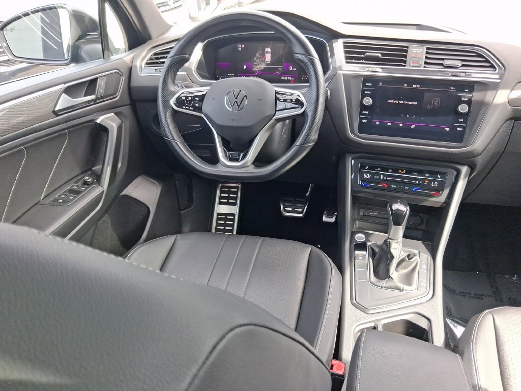 Used 2023 Volkswagen Tiguan SE R-Line FWD image 15