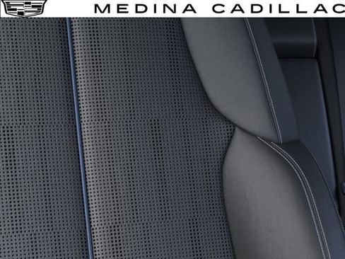 New 2026 Cadillac Lyriq Luxury AWD/4WD image 22