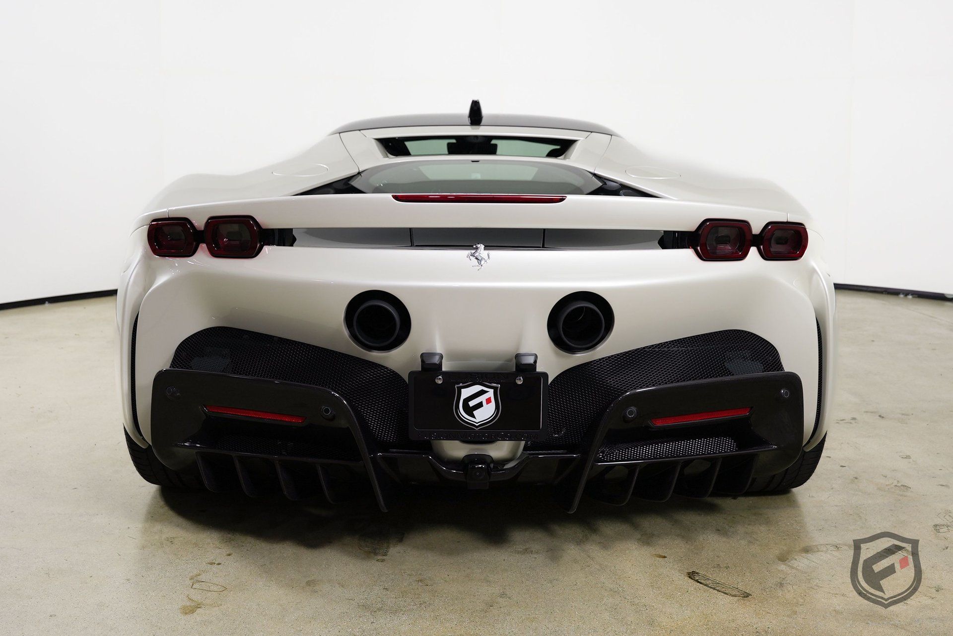 Used 2022 Ferrari SF90 Stradale AWD/4WD image 8