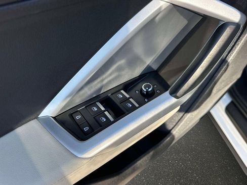 Used 2021 Audi Q3 2.0T Premium image 18