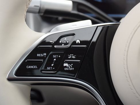 New 2026 Mercedes-Benz S 580e 4MATIC Sedan image 22