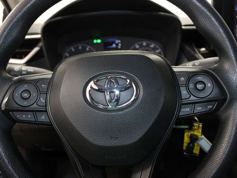 Used 2023 Toyota Corolla LE image 26