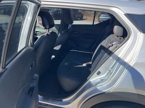 Used 2019 Nissan Kicks SR w/ SR Premium Package image 15