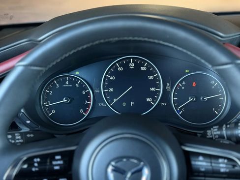 Used 2025 MAZDA MAZDA3 Hatchback w/Premium Plus Pkg image 30