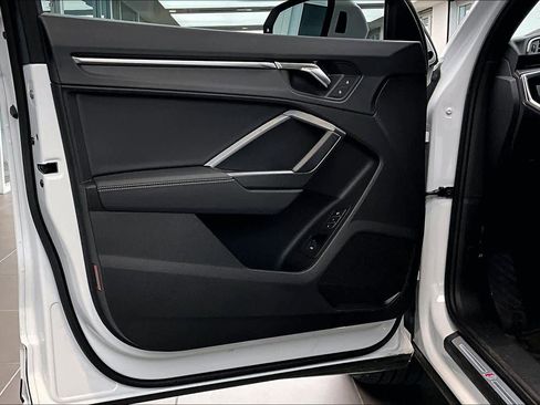 Certified 2024 Audi Q3 2.0T Premium Plus image 24