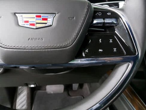 Certified 2026 Cadillac Escalade ESV Platinum Sport AWD/4WD image 9