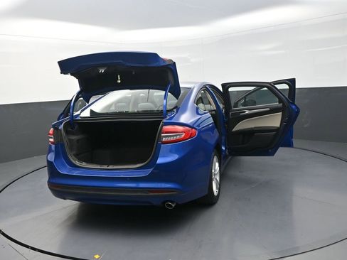 Used 2018 Ford Fusion S image 36