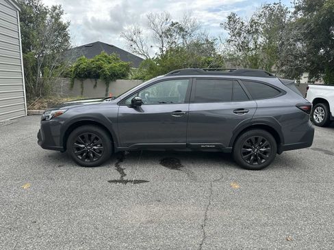 Used 2025 Subaru Outback Onyx Edition w/ Popular Package #2 AWD/4WD image 3