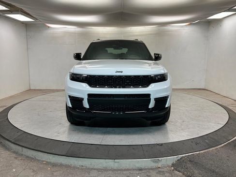 New 2025 Jeep Grand Cherokee L Limited image 8