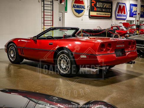 Used 1986 Chevrolet Corvette Convertible image 7