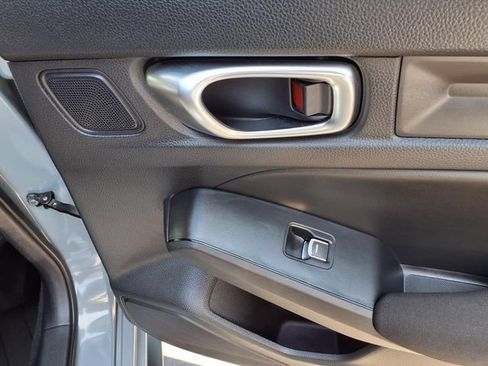 Used 2025 Honda Civic Sport image 24