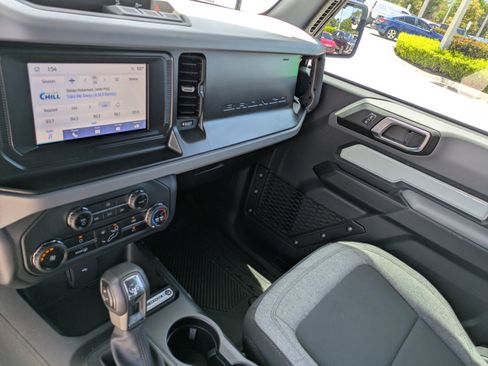 Used 2023 Ford Bronco 2-Door AWD/4WD image 15