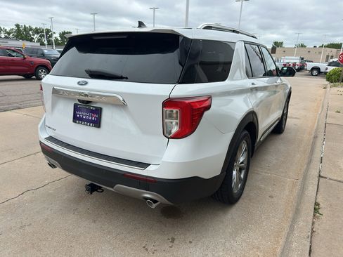 Used 2023 Ford Explorer Limited w/ Equipment Group 301A RWD image 5