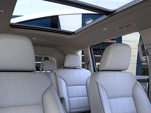 New 2026 Buick Enclave Avenir image 24