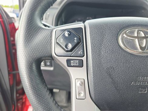 Used 2022 Toyota 4Runner SR5 AWD/4WD image 24