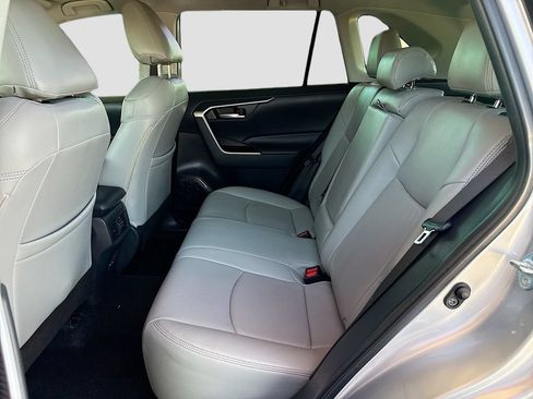 Used 2023 Toyota RAV4 XLE FWD image 20