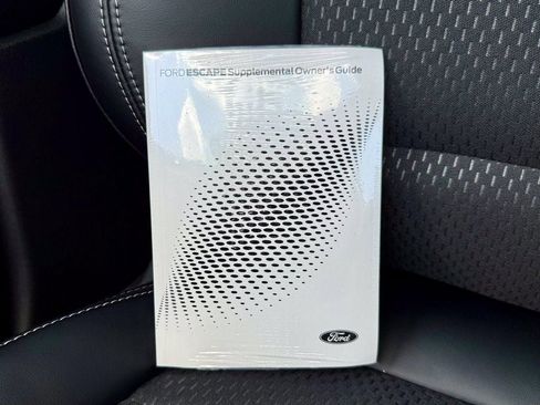 New 2025 Ford Escape SE image 34