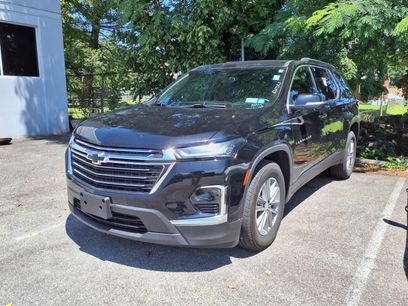 Used 2023 Chevrolet Traverse LT